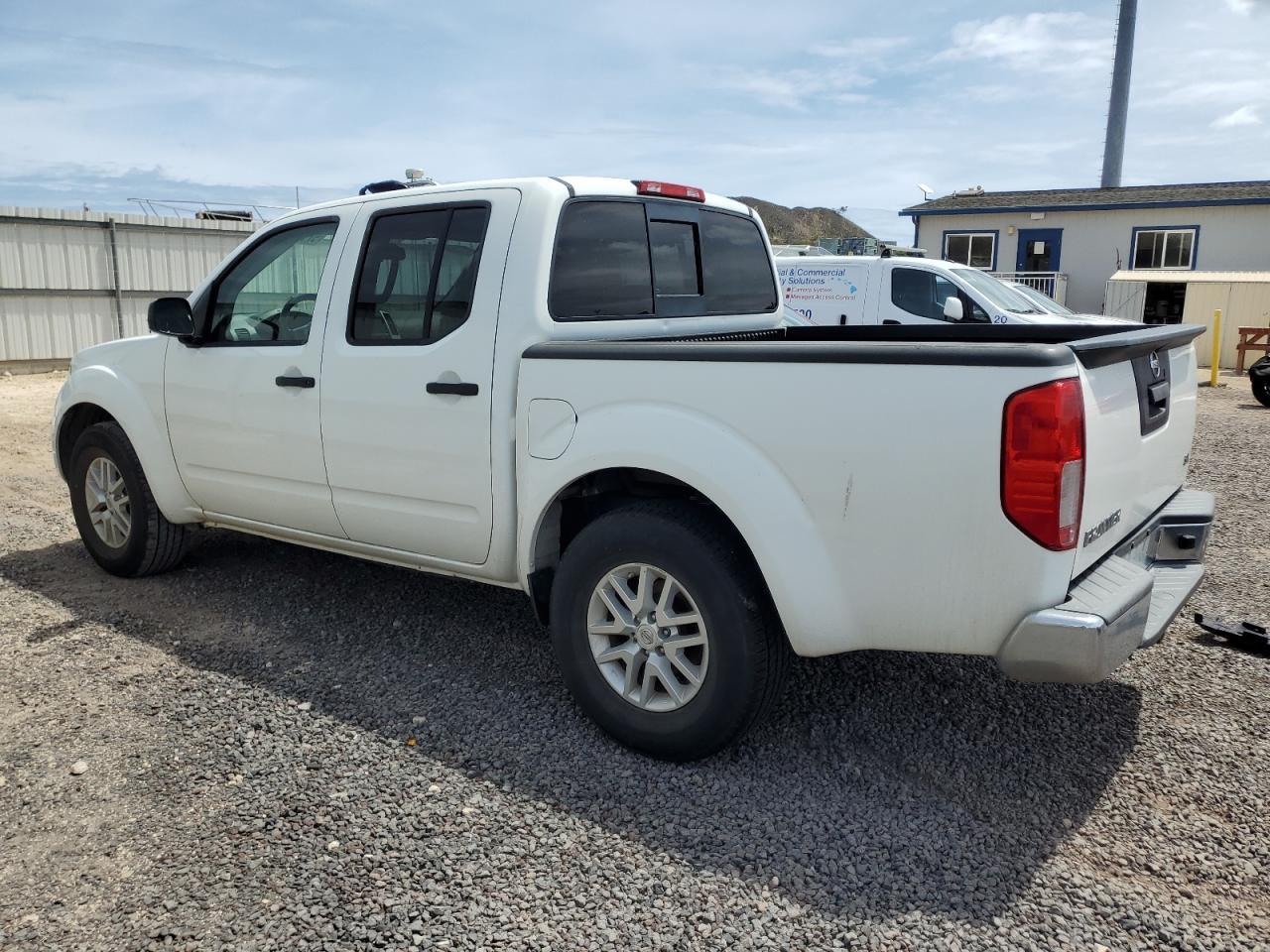 2019 Nissan Frontier S - Фото 2