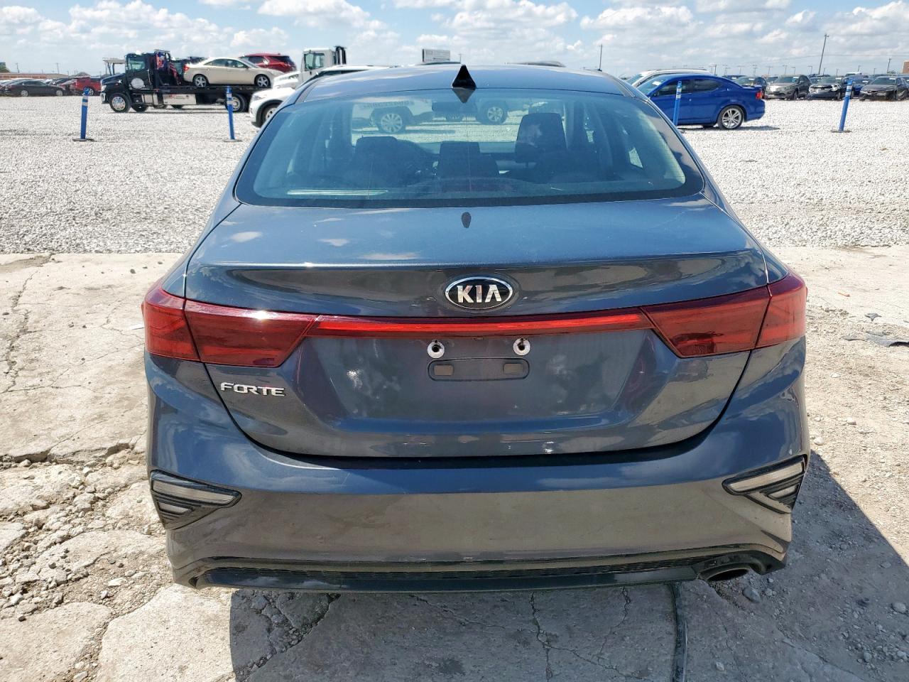 2020 Kia Forte Fe - Image 6