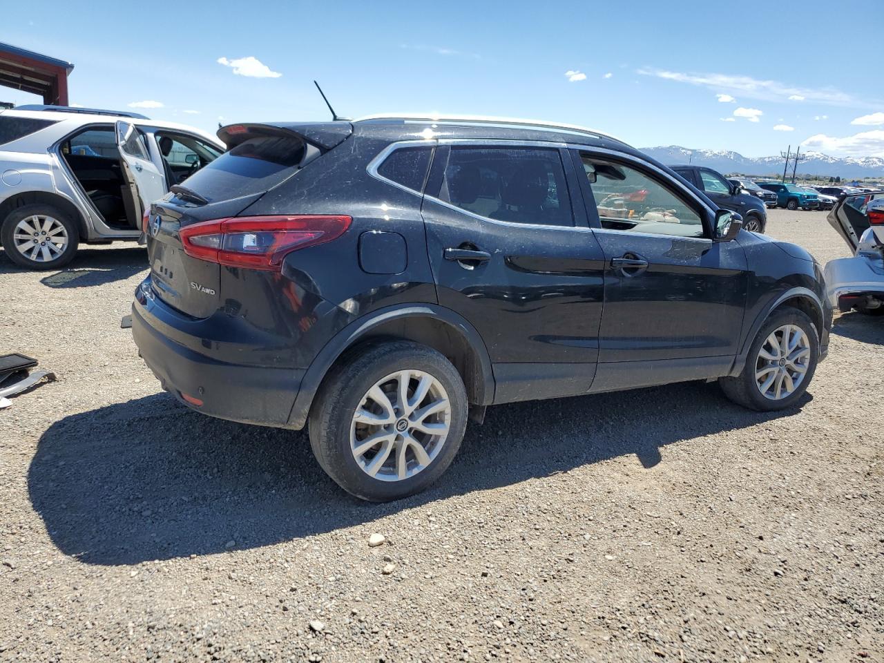 2020 Nissan Rogue Sport S - Фото 3