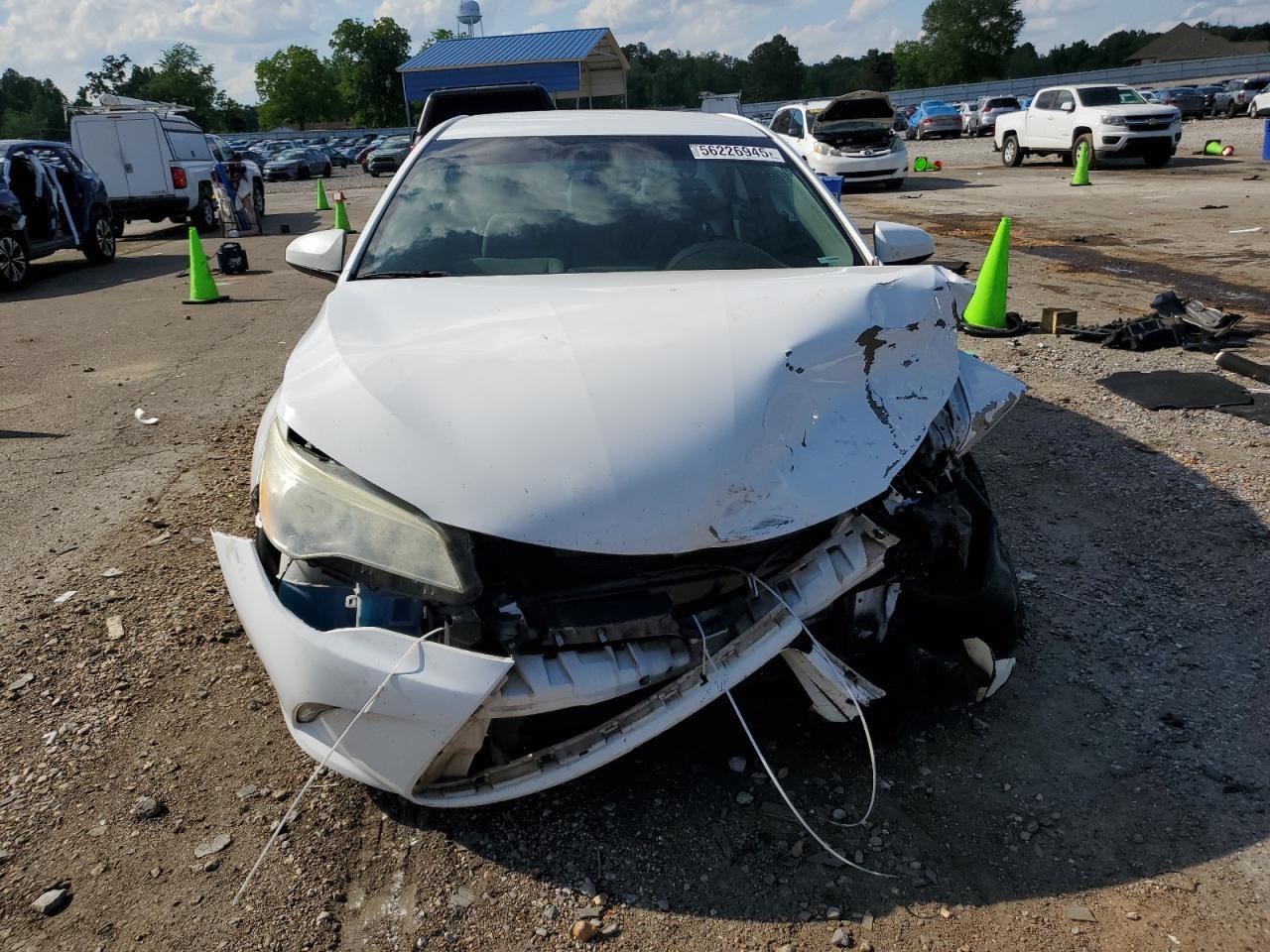 2016 Toyota Camry Le - Фото 5