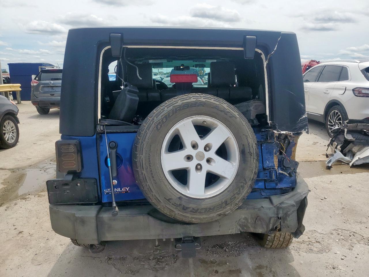 2009 Jeep Wrangler Unlimited X - Фото 6