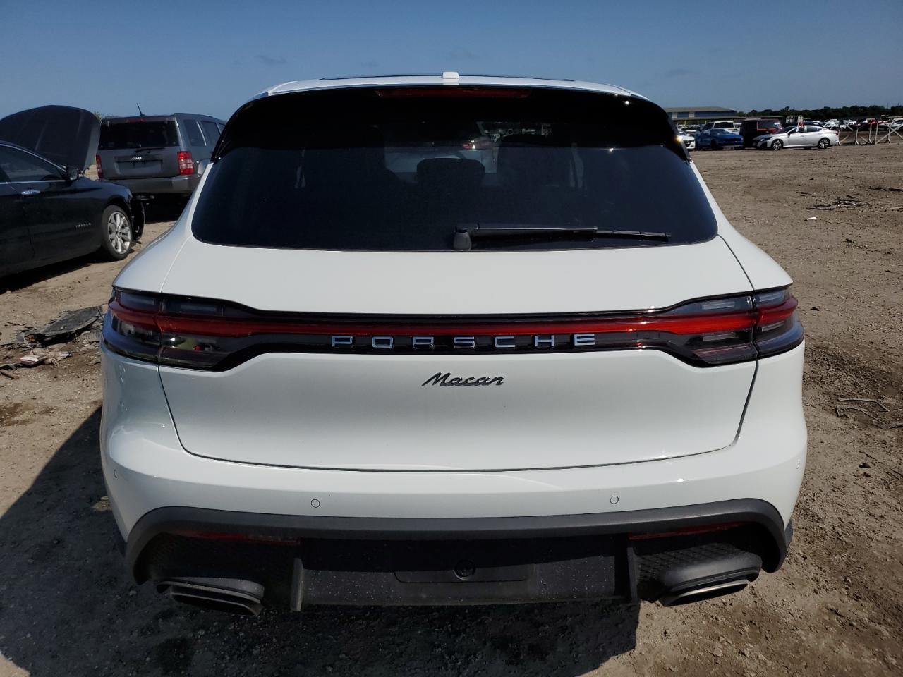 2025 Porsche Macan Base - Фото 6
