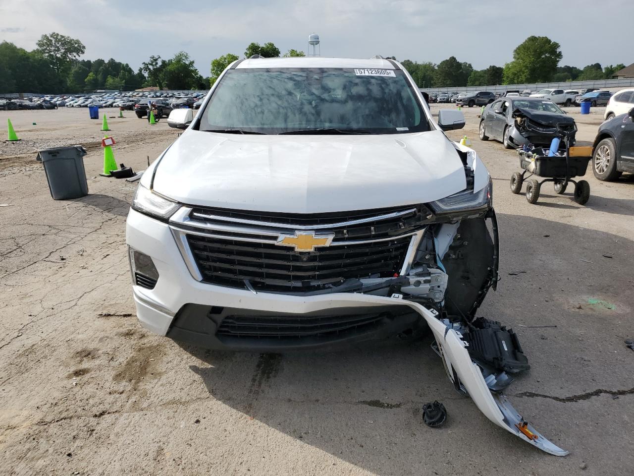 2022 Chevrolet Traverse Premier - Фото 5