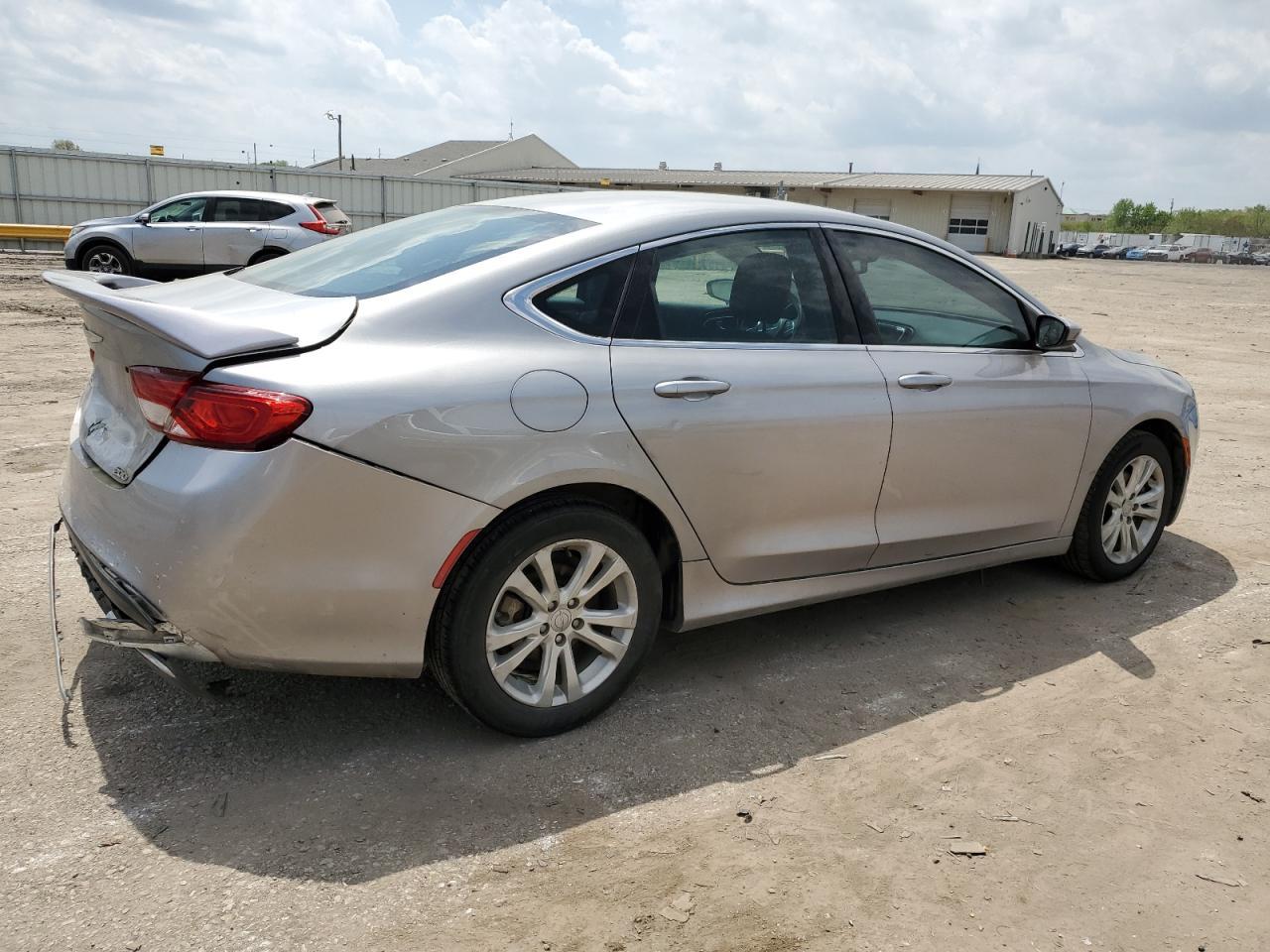 2015 Chrysler 200 Limited - Image 3