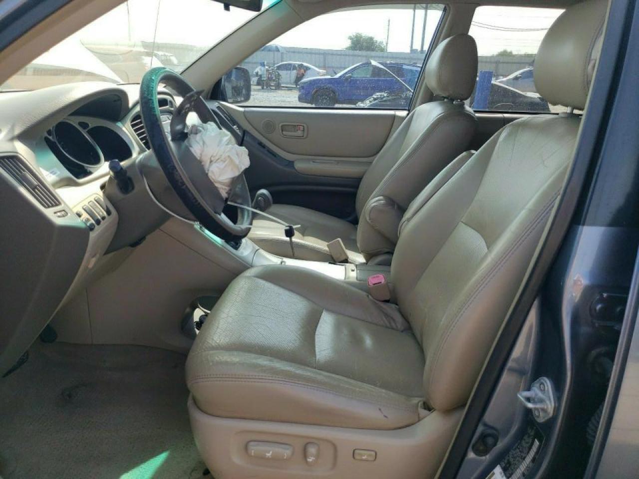 2005 Toyota Highlander Limited - Image 7
