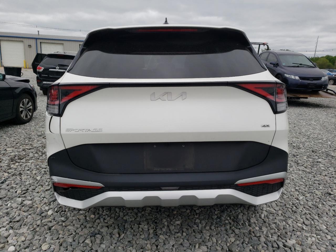 2024 Kia Sportage Lx - Image 6