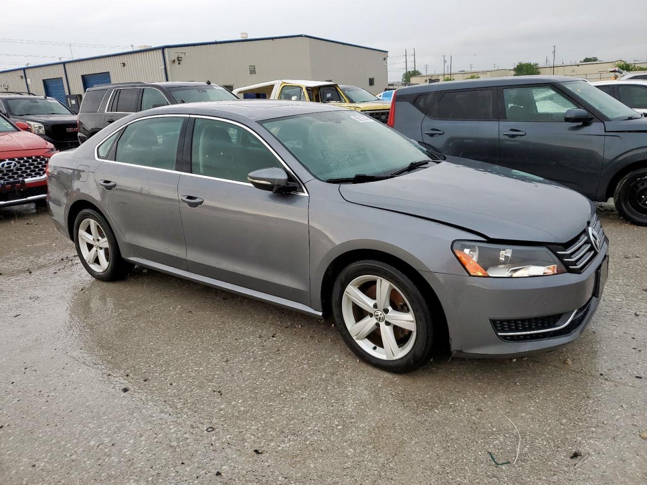2012 Volkswagen Passat Se - Image 4