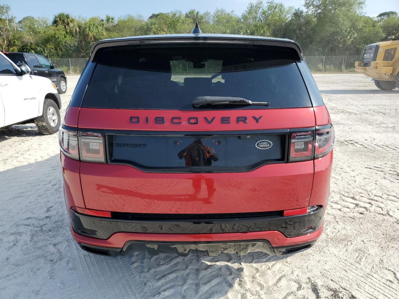 2021 Land Rover Discovery Sport S R-Dynamic - Image 6