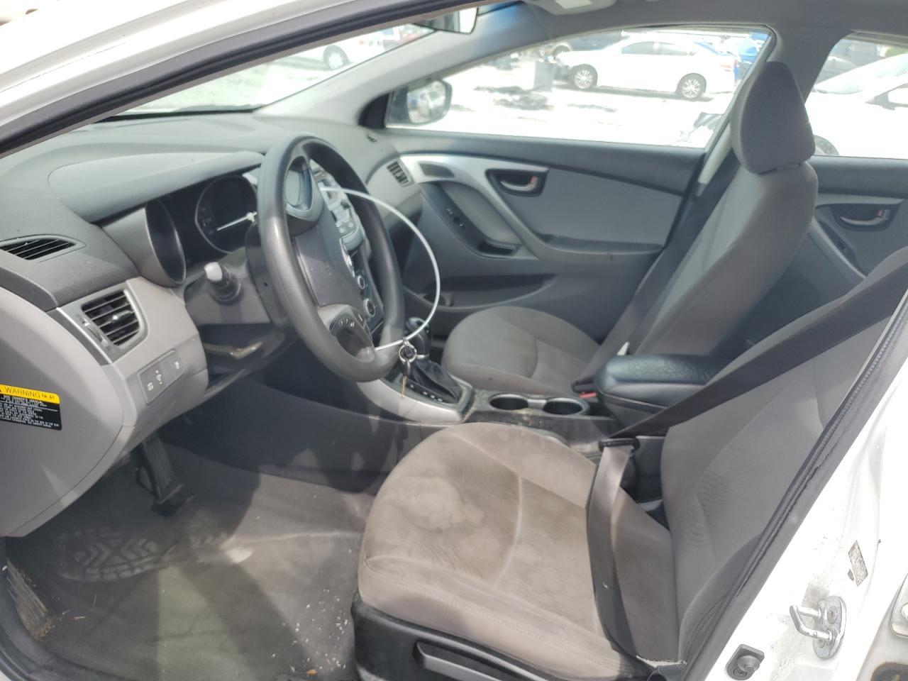 2014 Hyundai Elantra Se - Фото 7