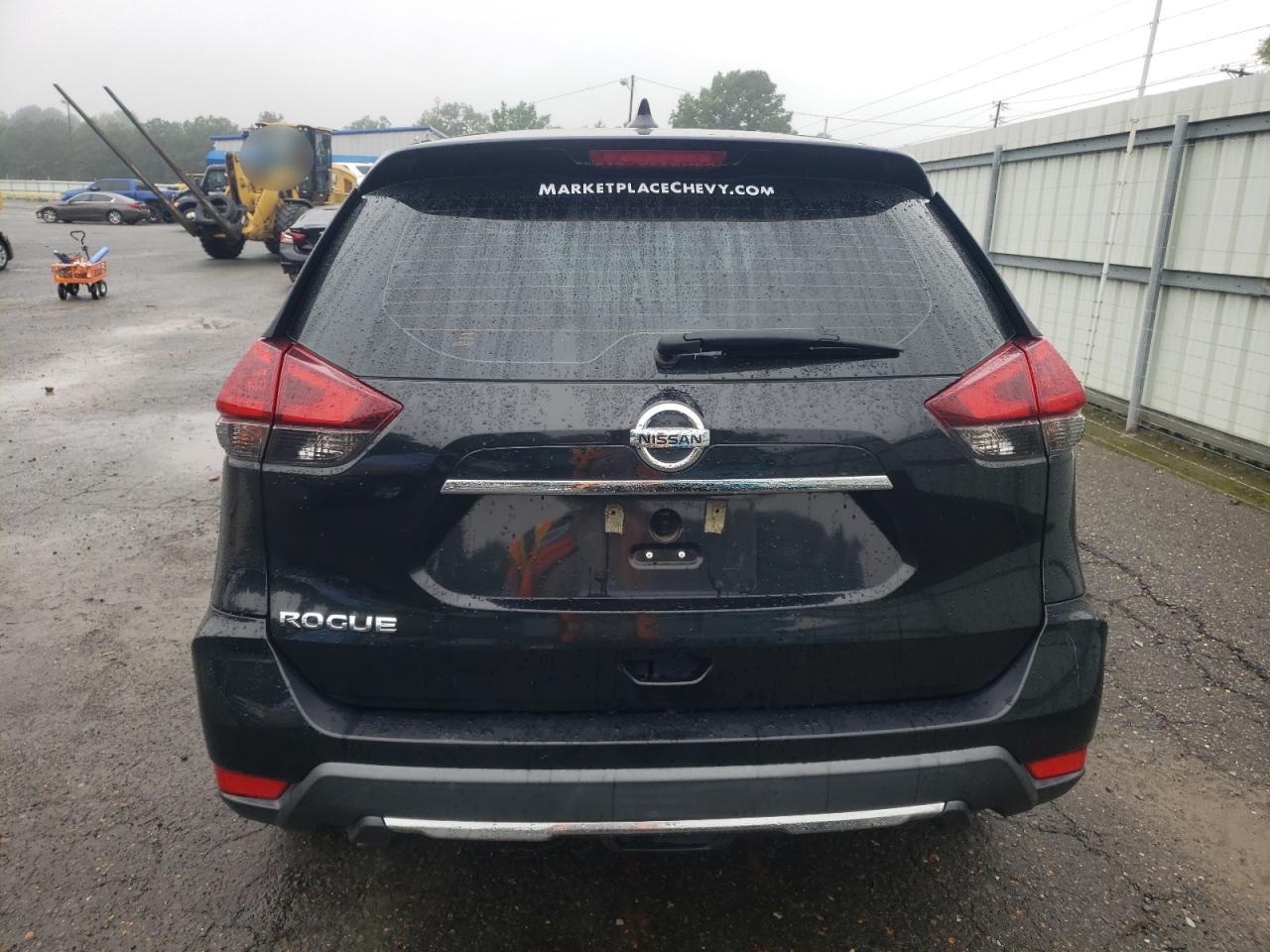 2018 Nissan Rogue S - Image 6