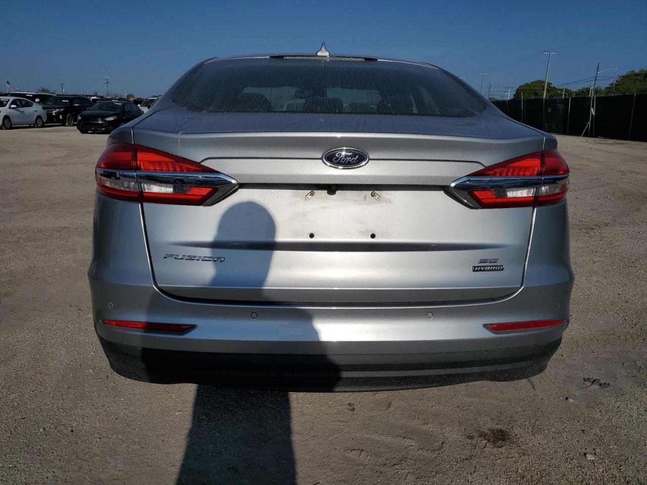 2020 Ford Fusion Se - Фото 6