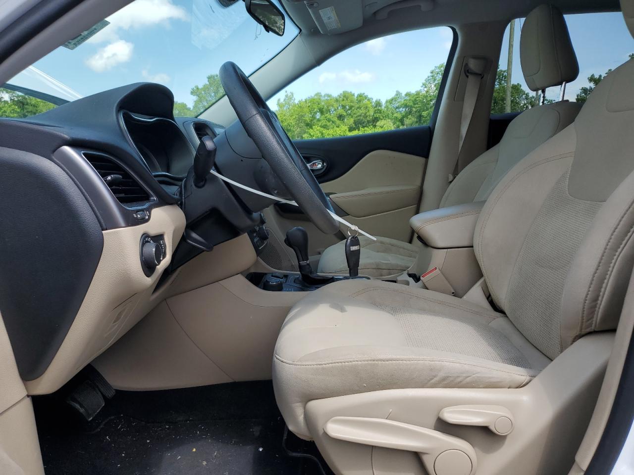 2020 Jeep Cherokee Latitude - Фото 7