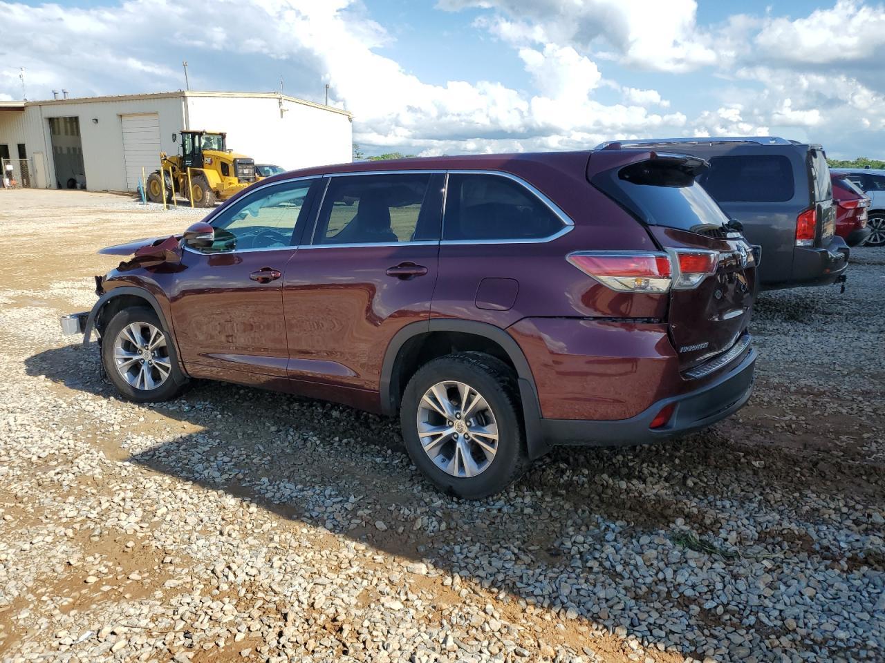 2015 Toyota Highlander Le - Фото 2