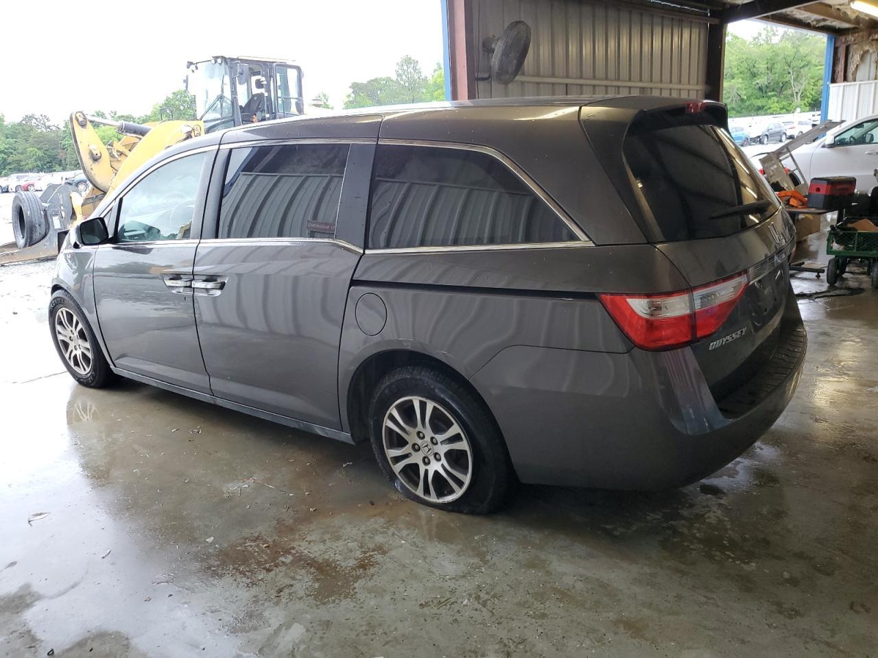 2013 Honda Odyssey Ex - Image 2