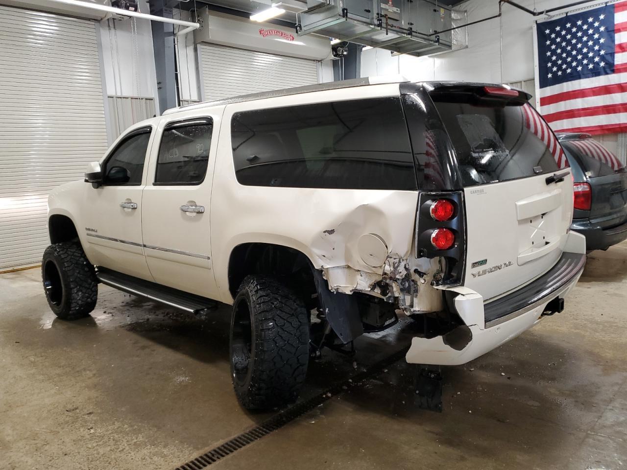 2012 GMC Yukon Xl Denali - Фото 2