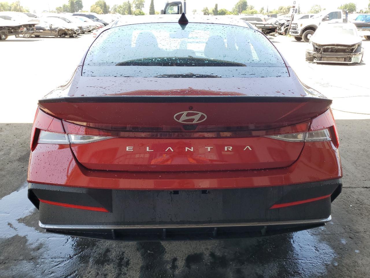 2025 Hyundai Elantra Sel Sport - Фото 6