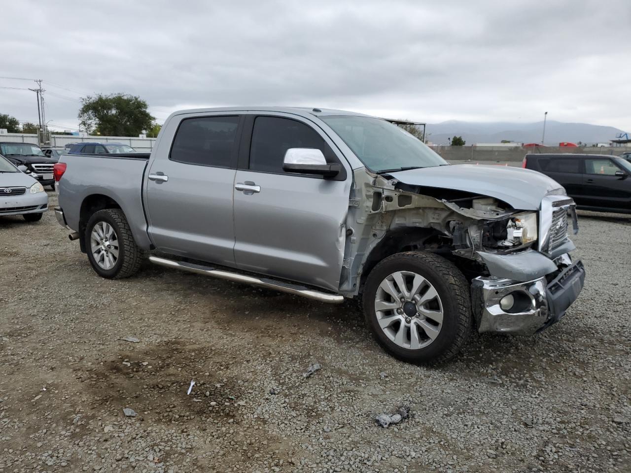 2013 Toyota Tundra Crewmax Limited - Image 4