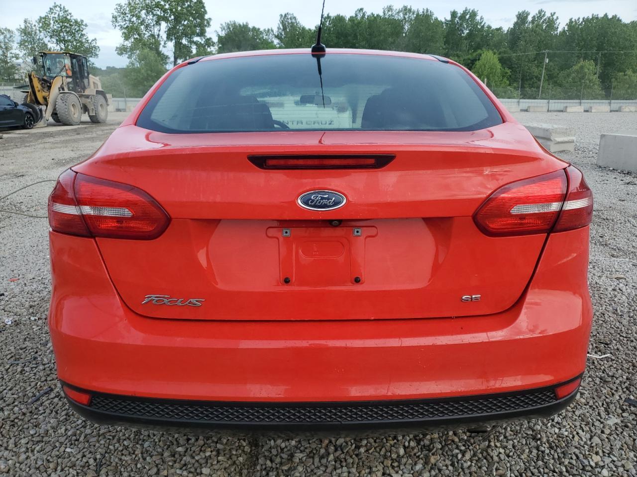 2016 Ford Focus Se - Фото 6