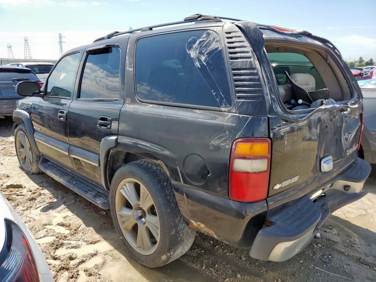 2003 Chevrolet Tahoe C1500 - Фото 2