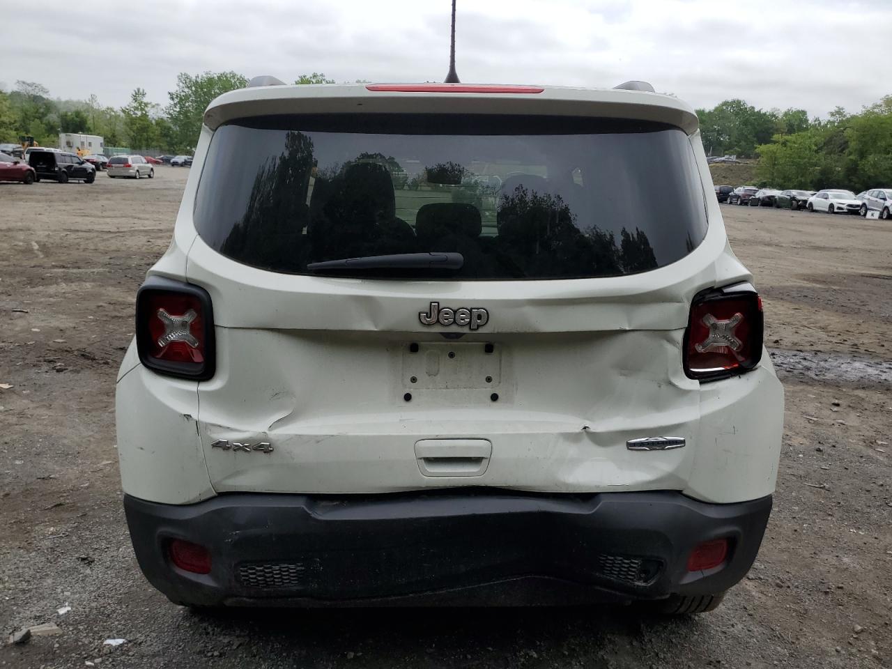 2021 Jeep Renegade Latitude - Фото 6