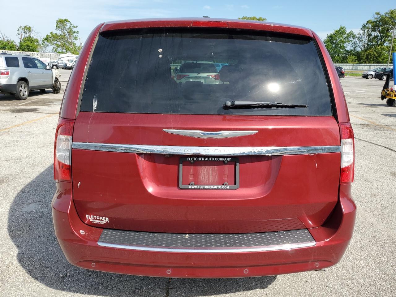 2016 Chrysler Town & Country Touring L - Фото 6