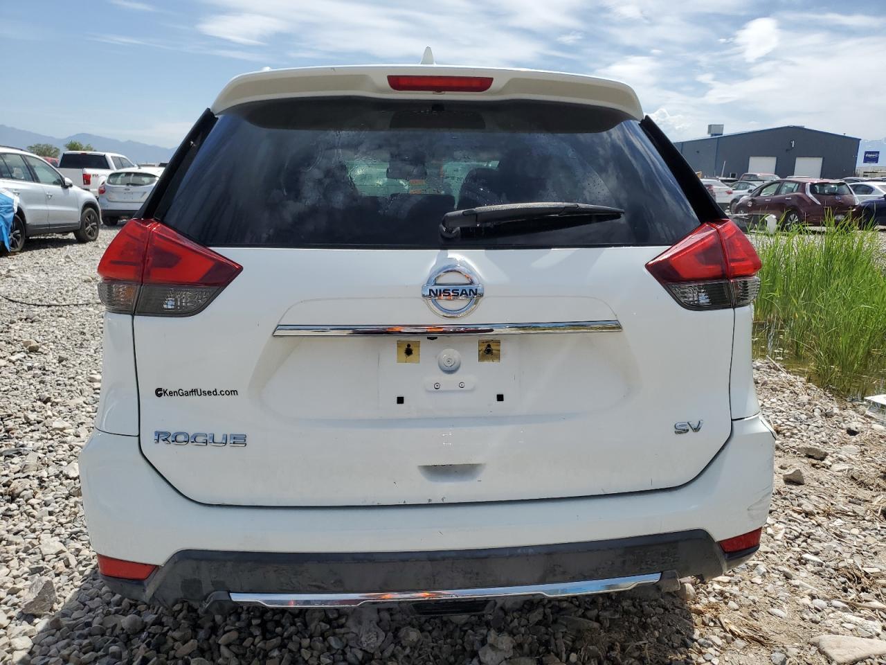 2017 Nissan Rogue S - Image 6