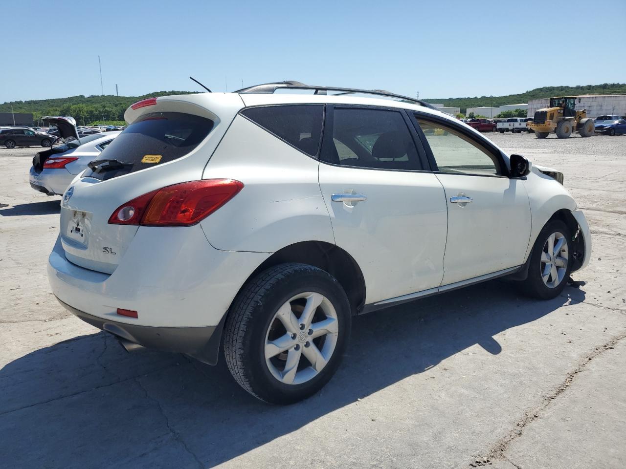 2010 Nissan Murano S - Фото 3