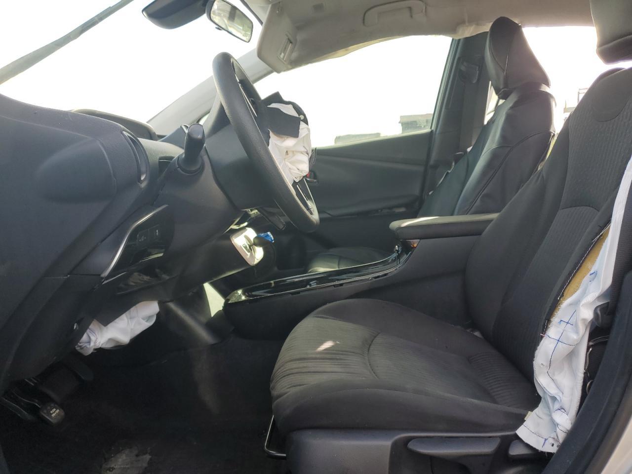 2017 Toyota Prius - Image 7