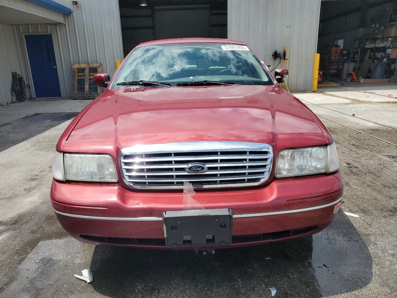 2003 Ford Crown Victoria - Фото 5