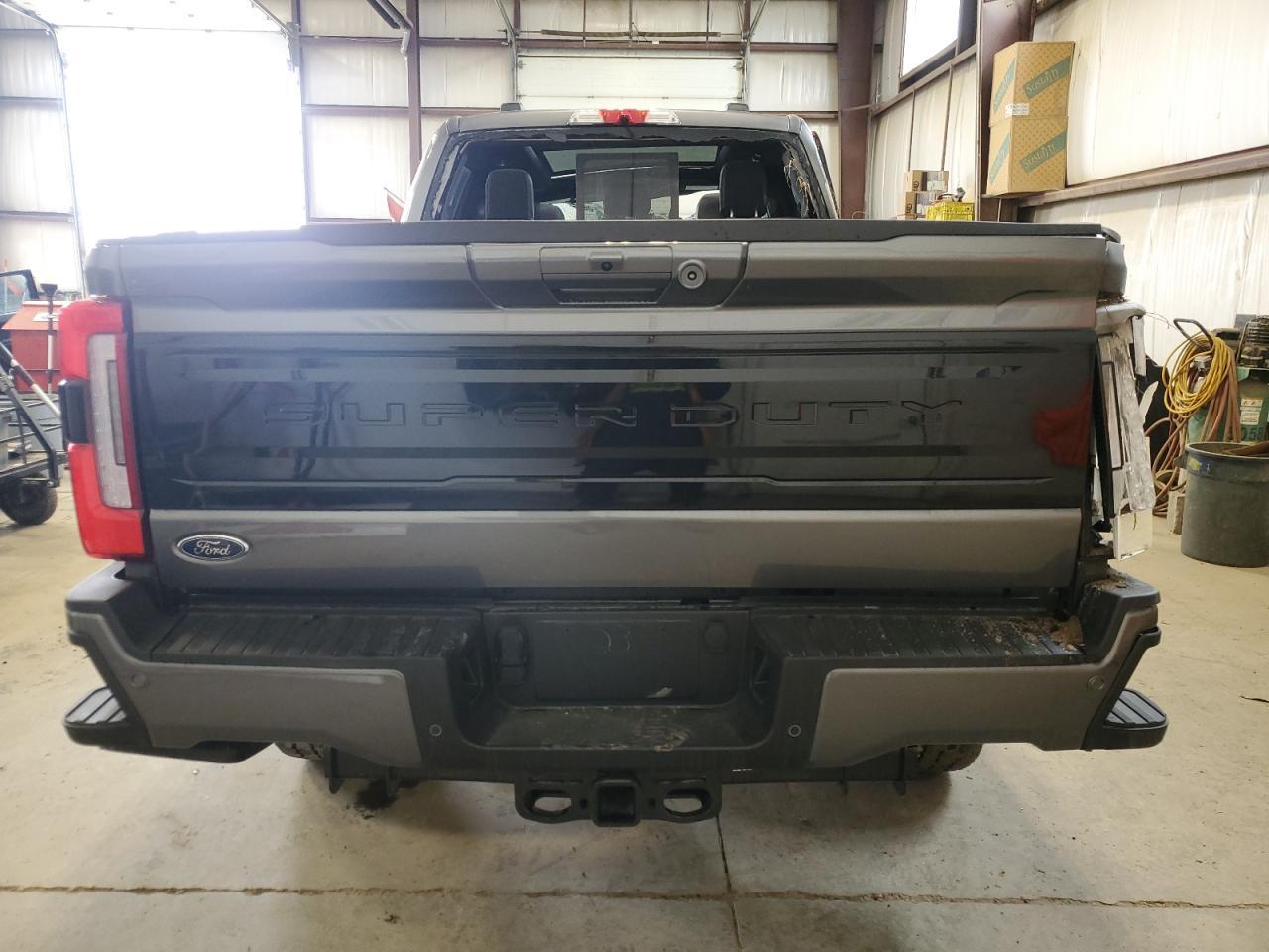 2025 Ford F350 Super Duty - Фото 6