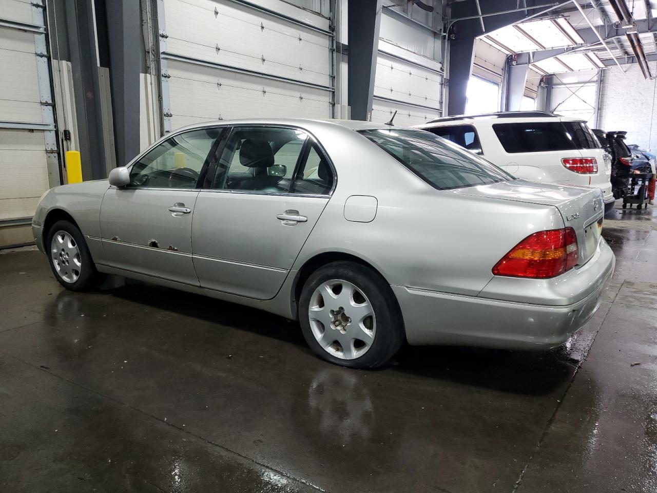 2001 Lexus Ls 430 - Image 2