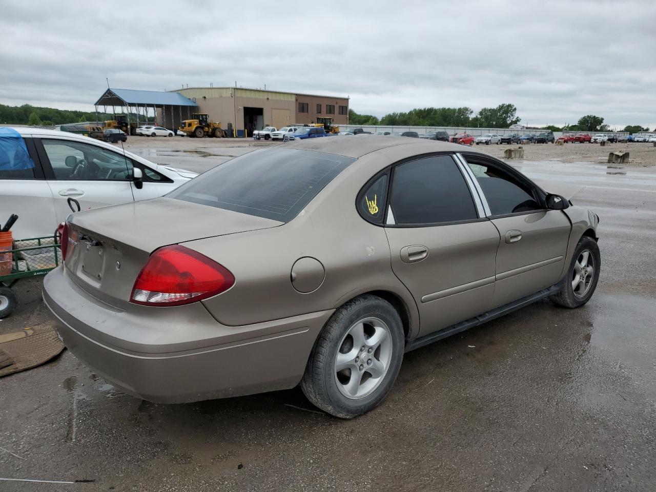 2005 Ford Taurus Se - Фото 3