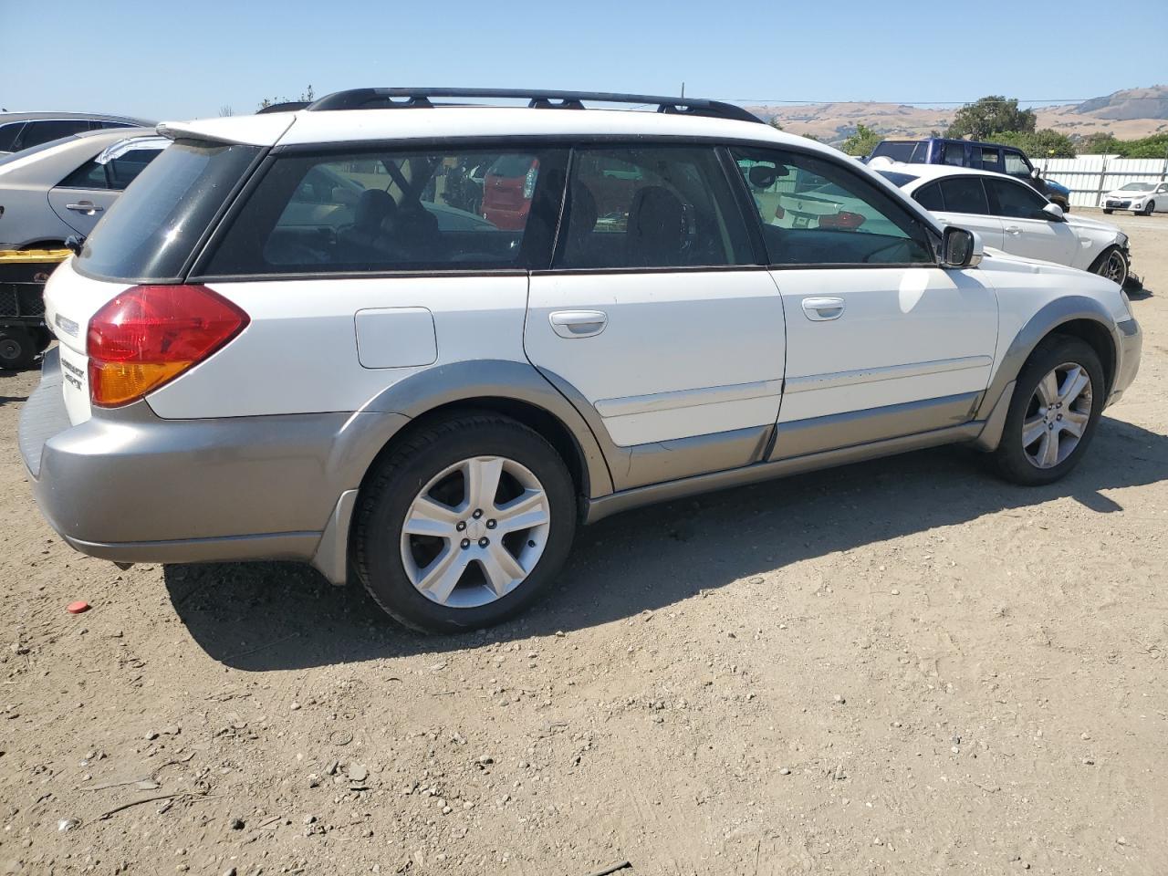 2005 Subaru Legacy Outback 2.5 Xt Limited - Image 3