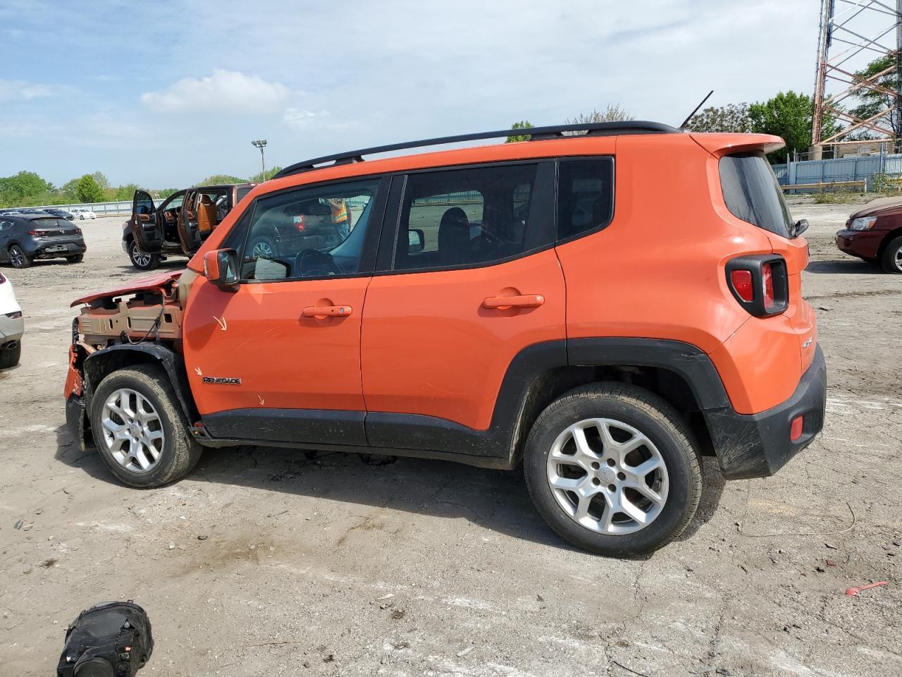 2015 Jeep Renegade Latitude - Фото 2