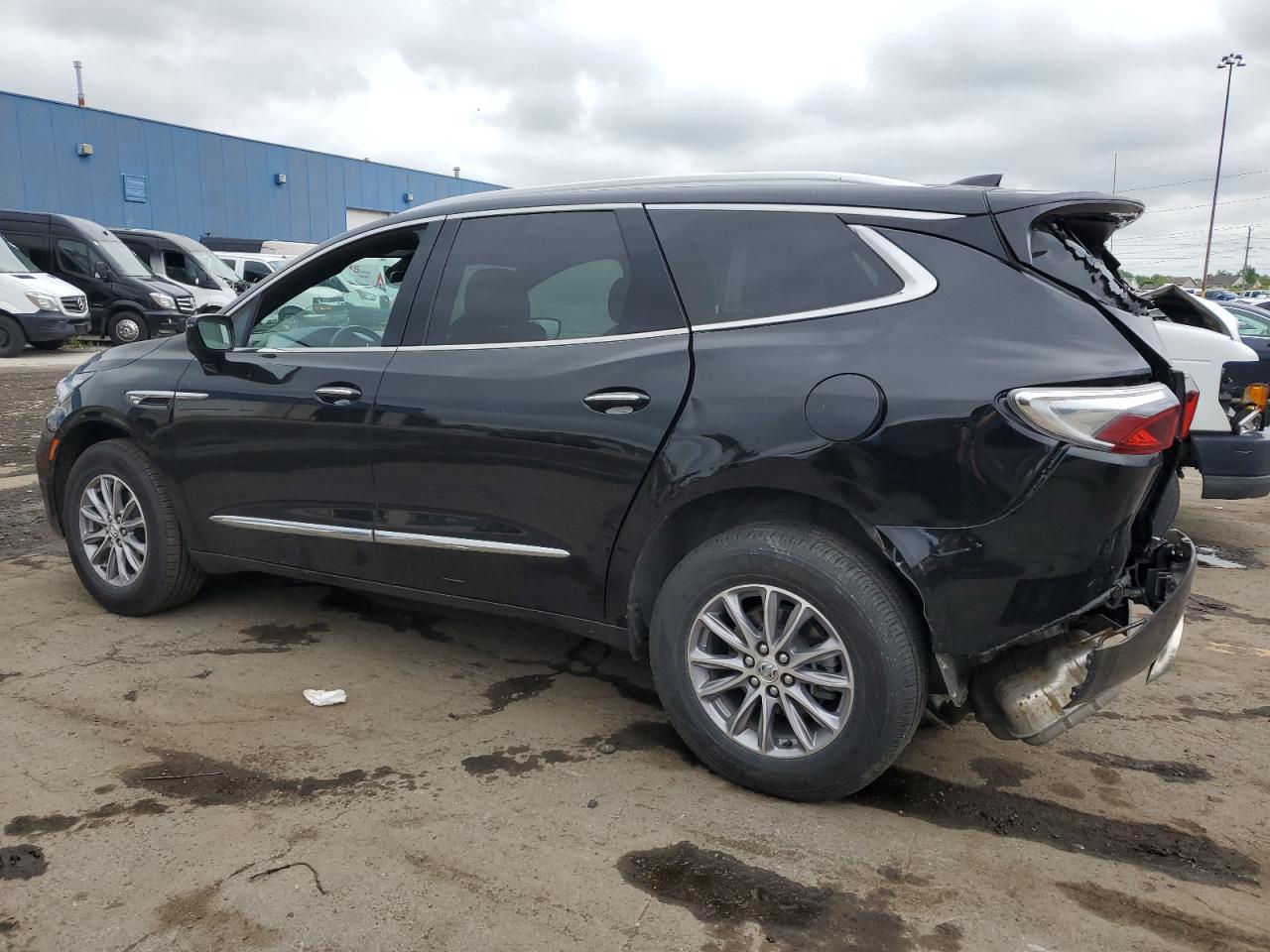 2024 Buick Enclave Essence - Image 2