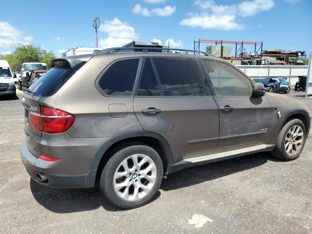 2011 BMW X5 xDrive35I - Фото 3
