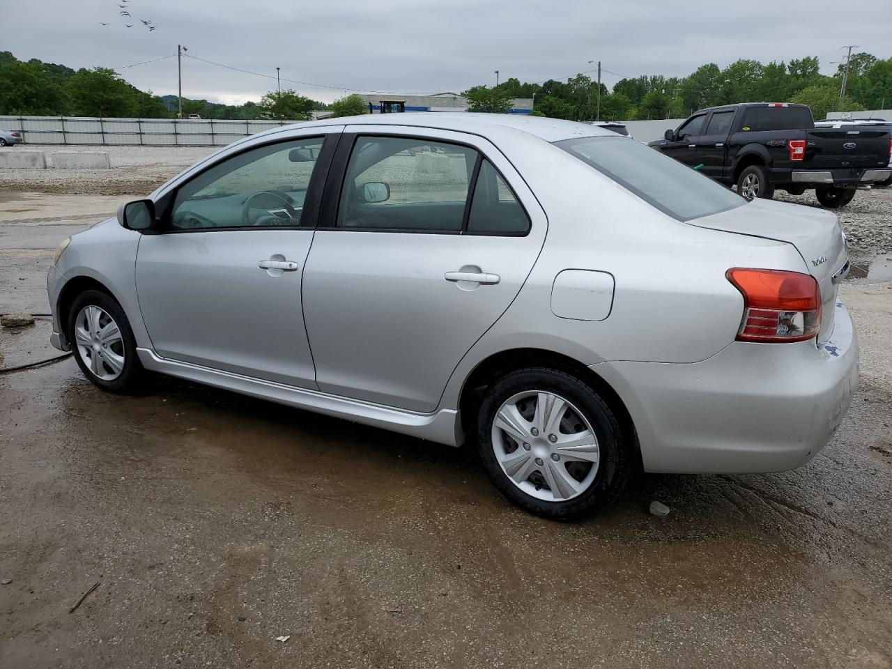 2007 Toyota Yaris - Фото 2