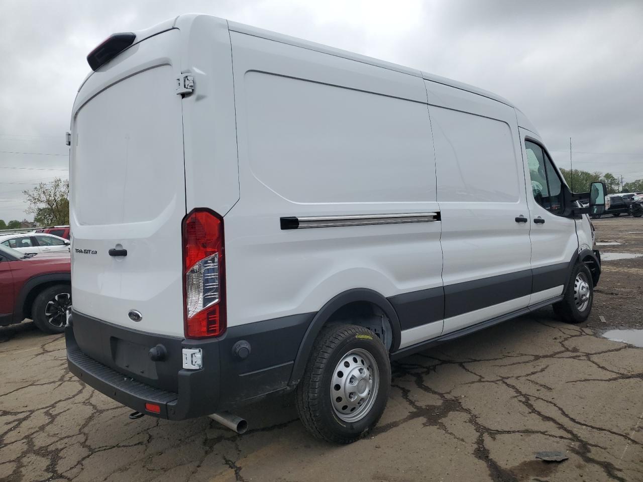 2024 Ford Transit T-250 - Фото 3