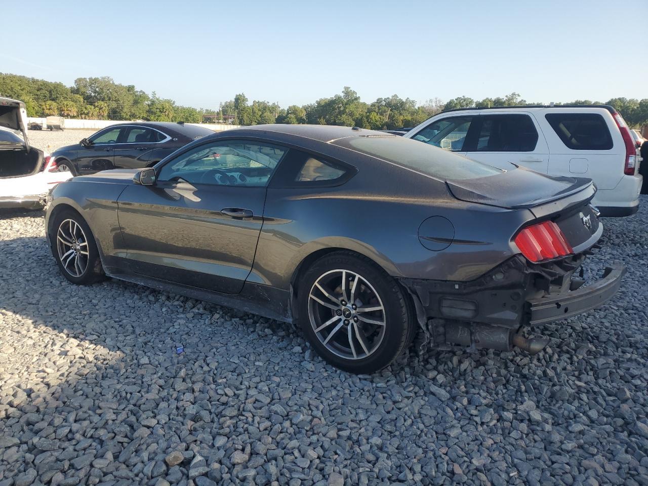 2017 Ford Mustang - Фото 2