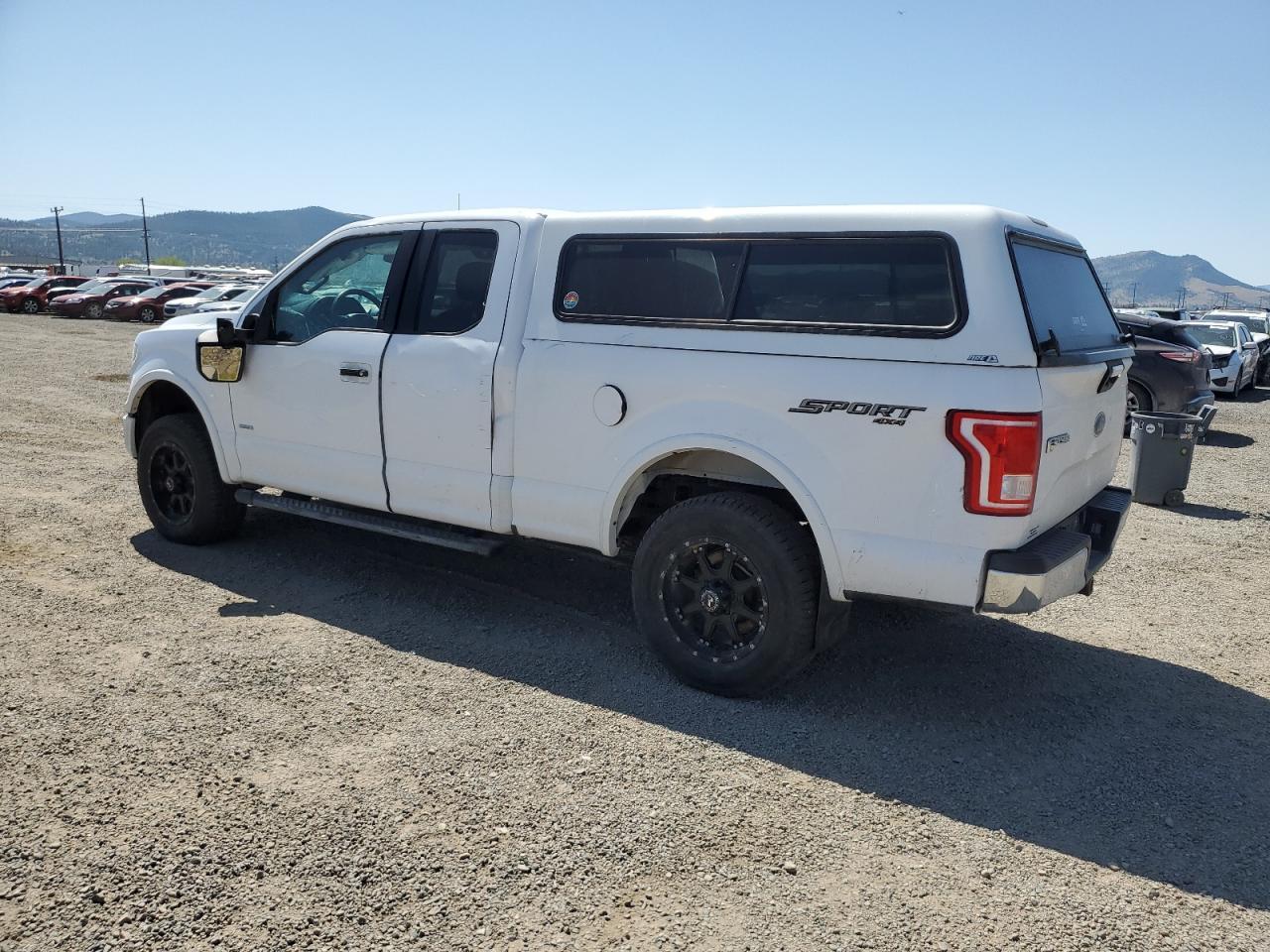 2016 Ford F150 Super Cab - Фото 2