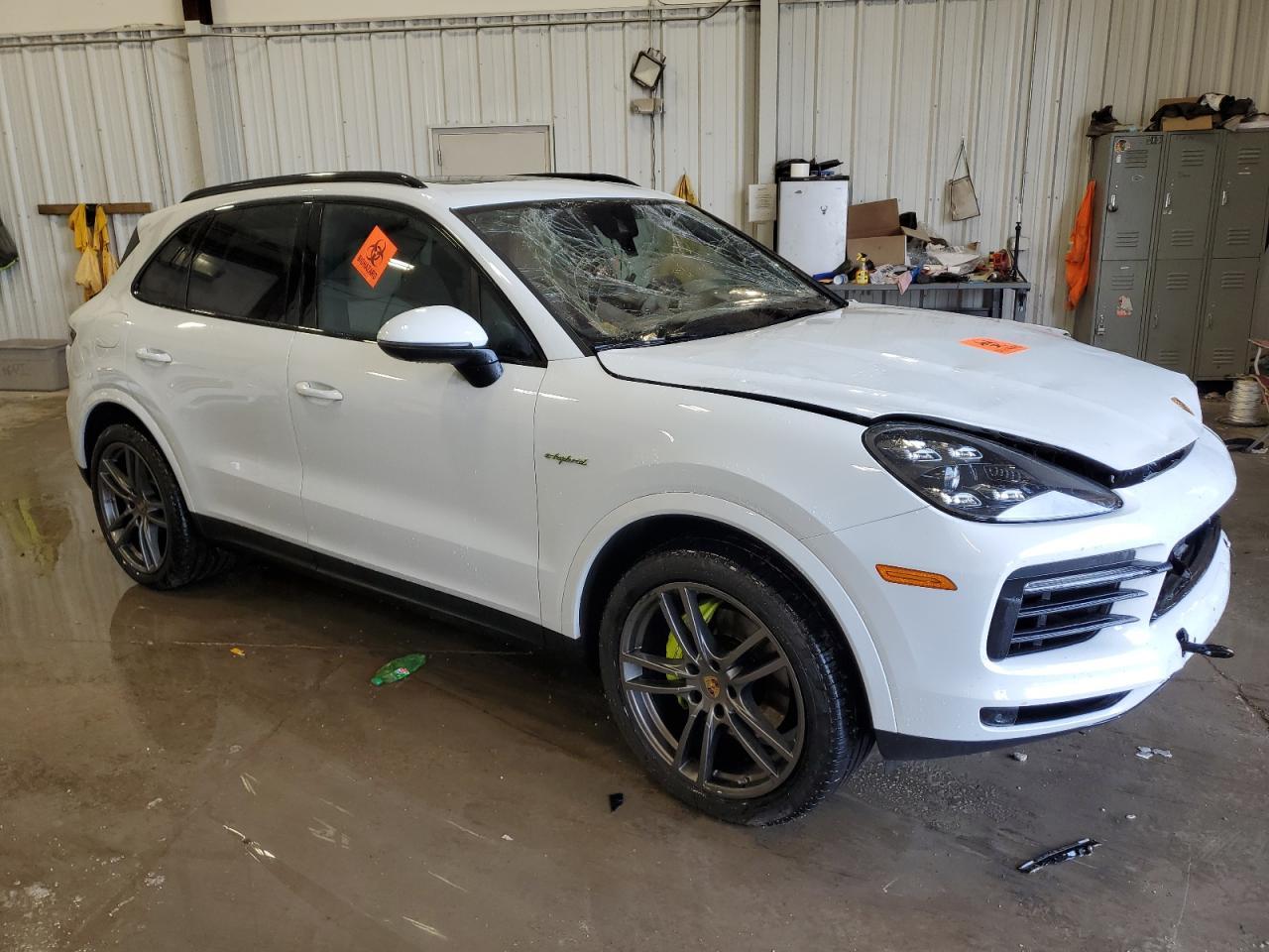 2021 Porsche Cayenne E-Hybrid - Image 4