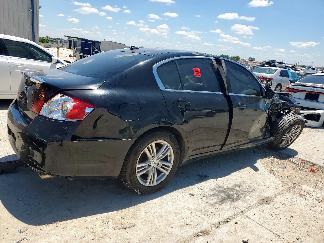 2012 Infiniti G37 Base - Фото 3