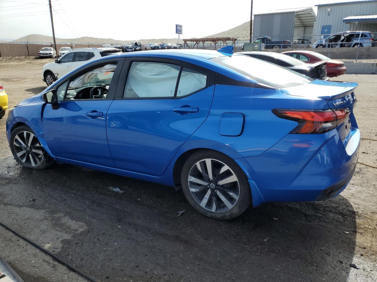 2021 Nissan Versa Sr - Фото 2