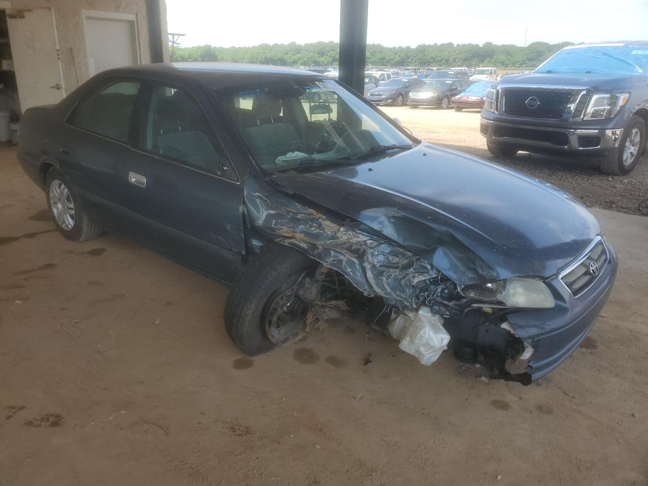 2001 Toyota Camry Ce - Фото 4