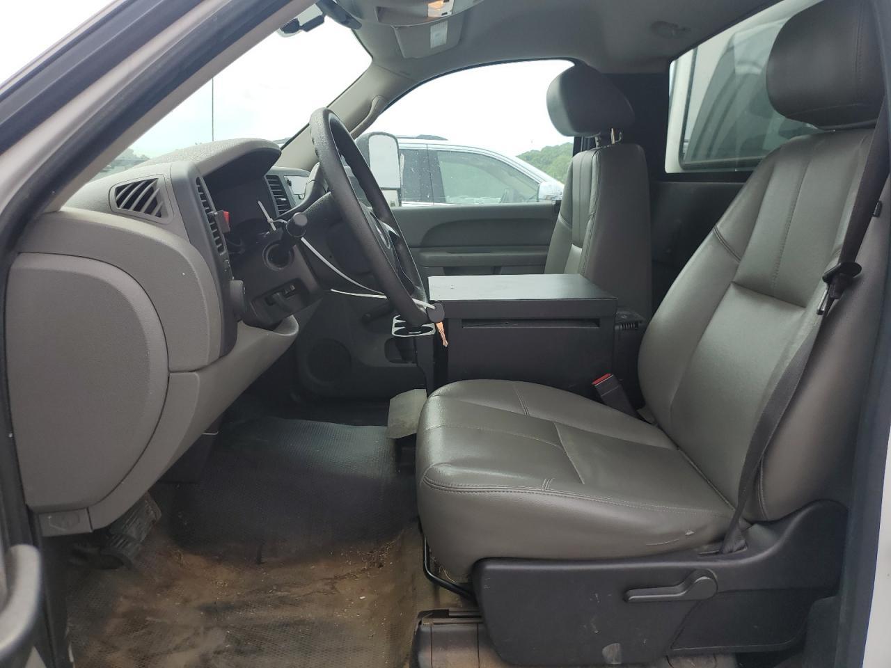 2013 Chevrolet Silverado C1500 - Image 7