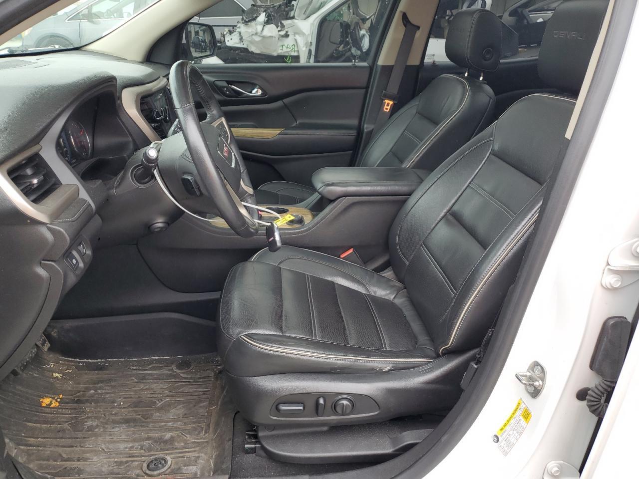 2017 GMC Acadia Denali - Фото 7