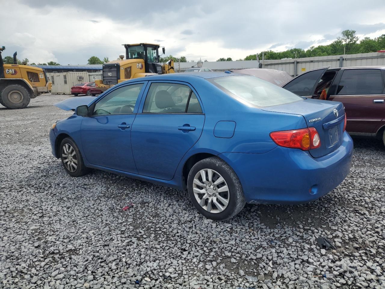 2010 Toyota Corolla Base - Фото 2