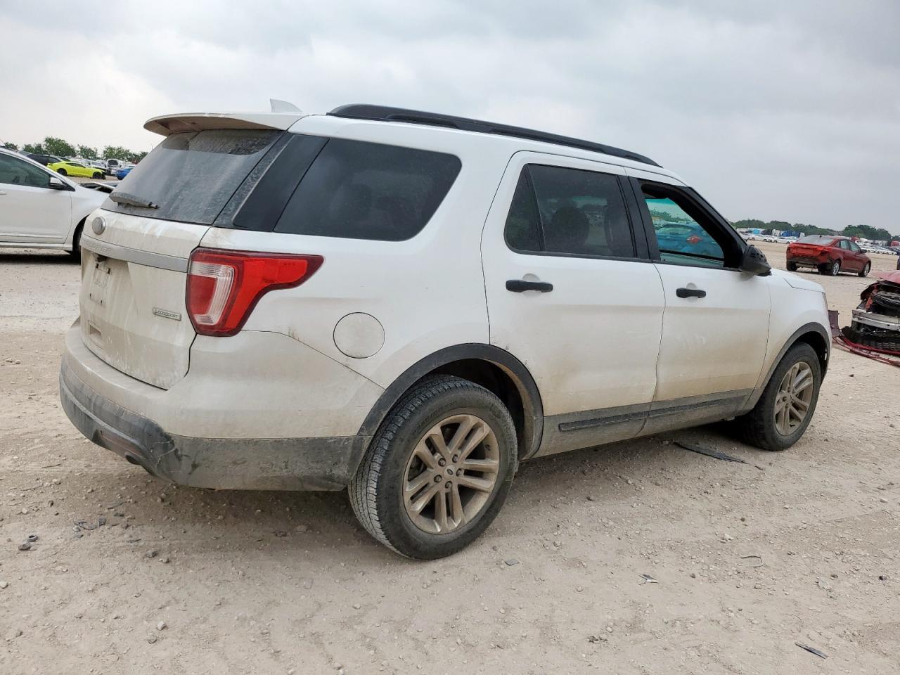 2017 Ford Explorer - Image 3