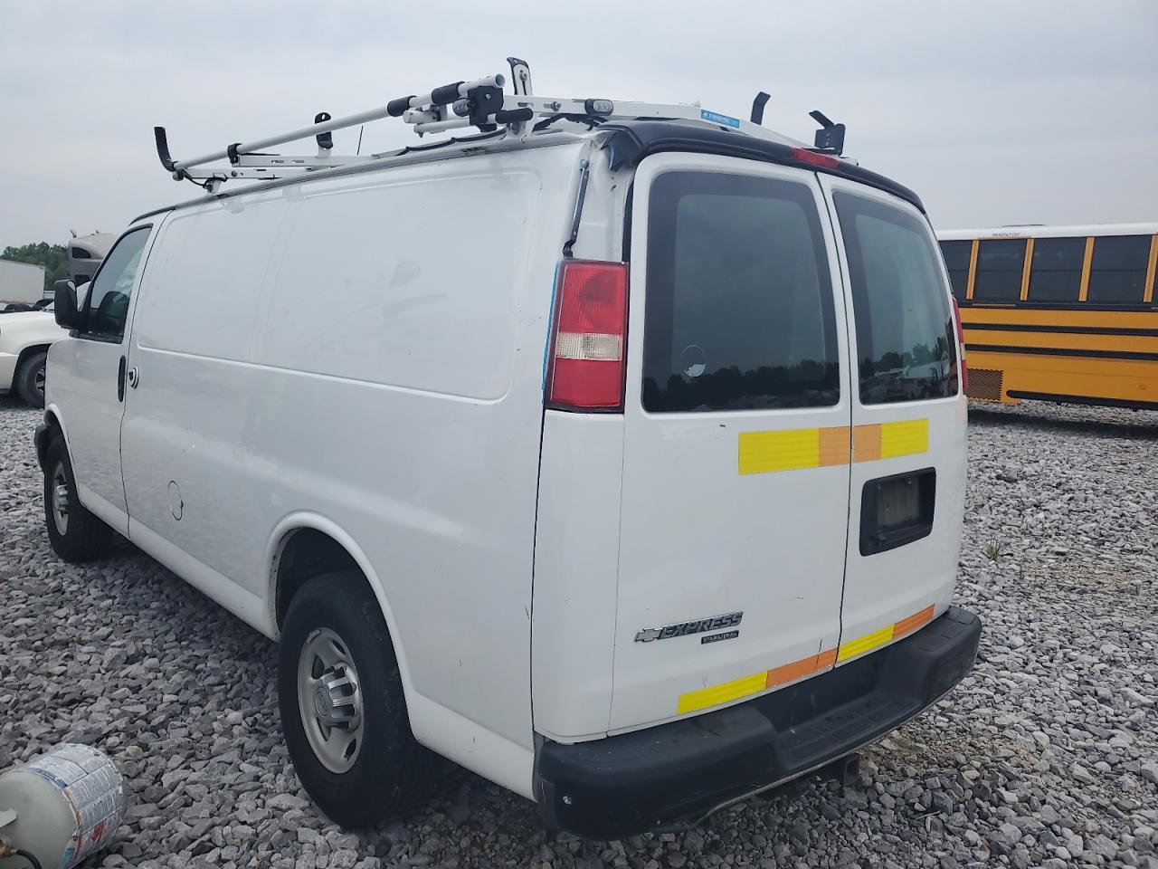 2013 Chevrolet Express G2500 - Фото 3
