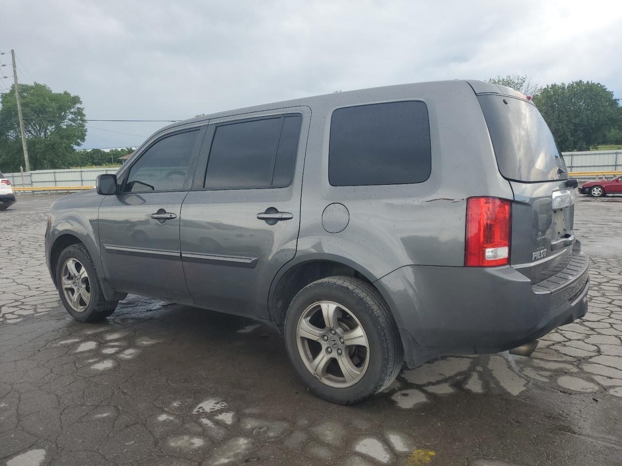 2013 Honda Pilot Ex - Image 2